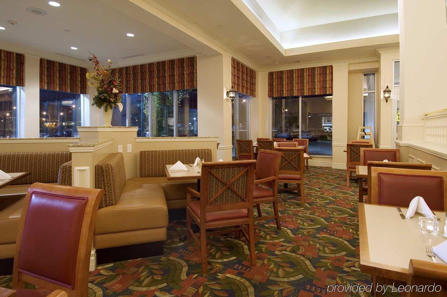 Hilton Garden Inn West Edmonton Restaurante foto